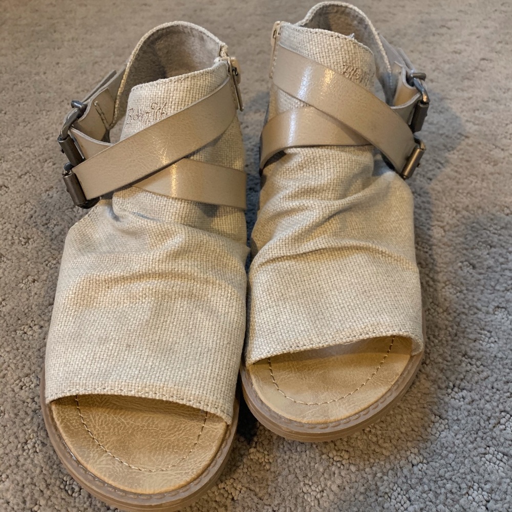 Blowfish 6.5  Light Beige